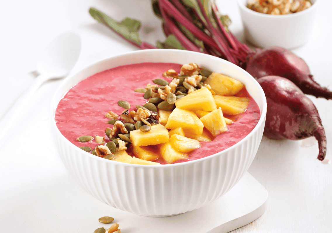 Strawberry-beet-pineapple smoothie bowl
