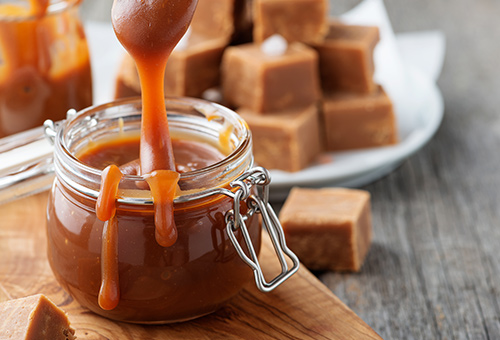 En bonus: faire un caramel maison pour accompagner la tarte