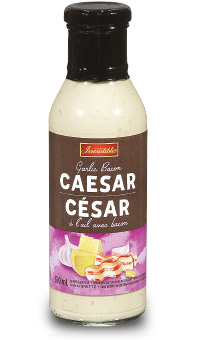 Suggestion 3: Rehaussez vos repas avec la vinaigrette césar à l'ail avec bacon