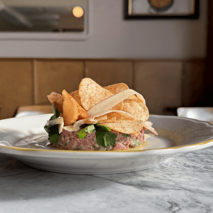 beef tartare, ketchup chips