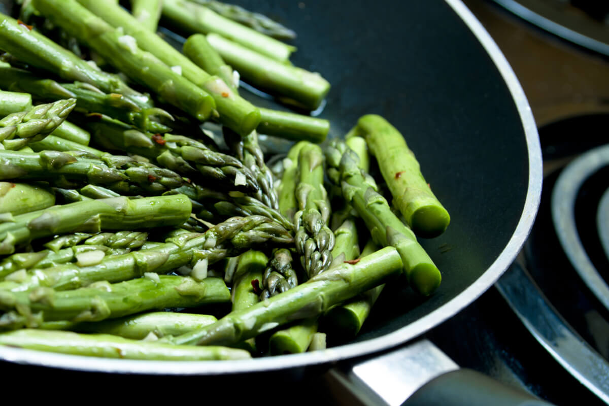 4 façons simples de cuisiner les asperges