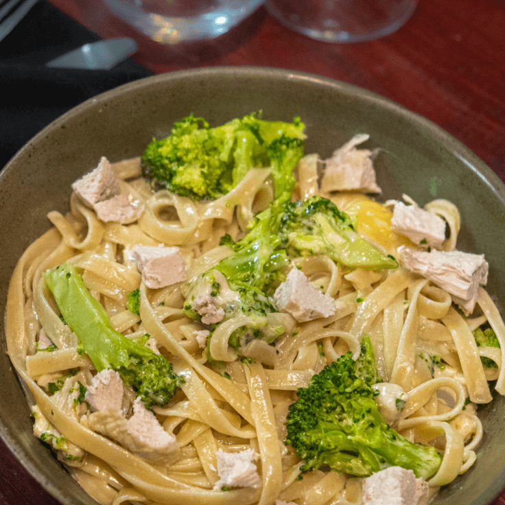 pasta with broccoli, parmesan and chicken