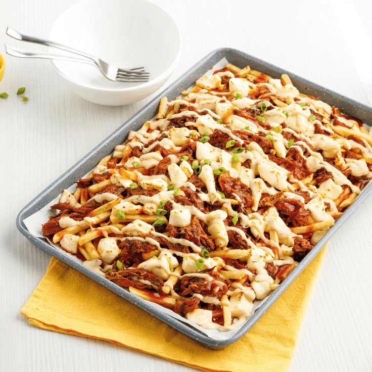 sheet pan pulled pork poutine